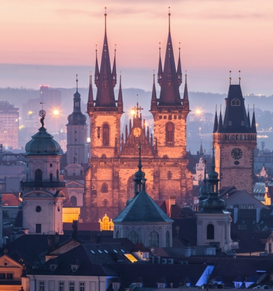 Praga é o principal cenário da principal obra literária de Milan Kundera.